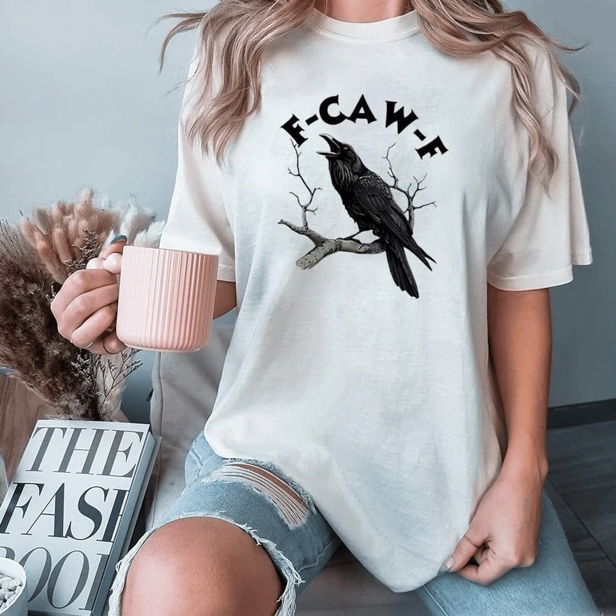 Make a Statement Without Saying a Word! 😜🐦‍⬛🔥Humorous Crow Graphic T-Shirt – Say It With a Caw!