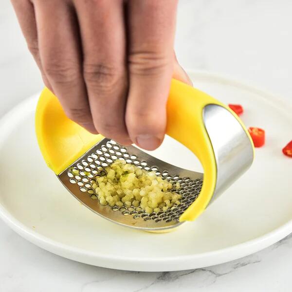 🔥Zero Hand Strain🔥430 Stainless Steel Ring Garlic Press
