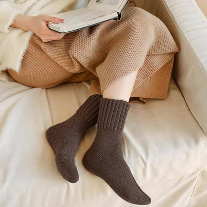 🔥Hot Sale 49%🔥5 Pairs Women's Solid Mid-calf Socks